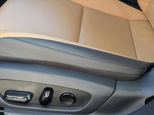 Used 2024 Lexus ES 350 w/ Premium Package FWD image 4