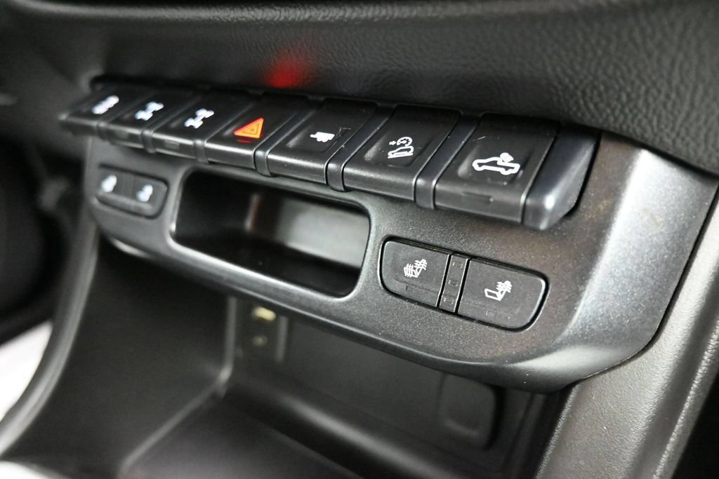 Used 2018 Chevrolet Colorado ZR2 AWD/4WD image 19