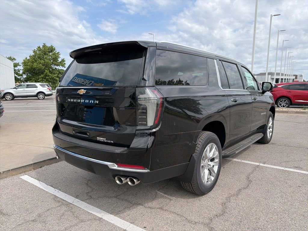 New 2026 Chevrolet Suburban Premier AWD/4WD image 2