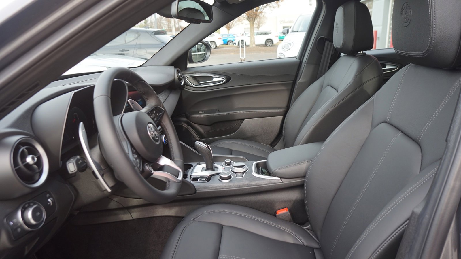 New 2024 Alfa Romeo Giulia Sprint image 13