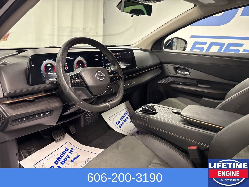 Used 2023 Nissan Ariya AWD image 25