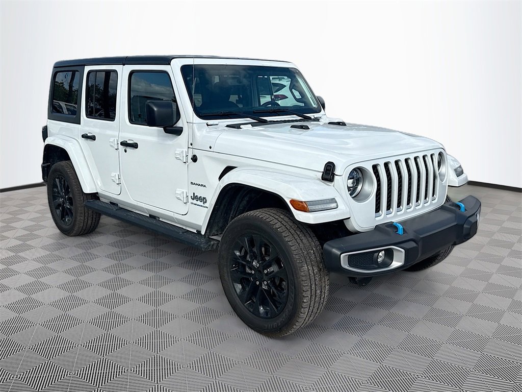 Used 2023 Jeep Wrangler Unlimited Sahara w/ Cold Weather Group image 4