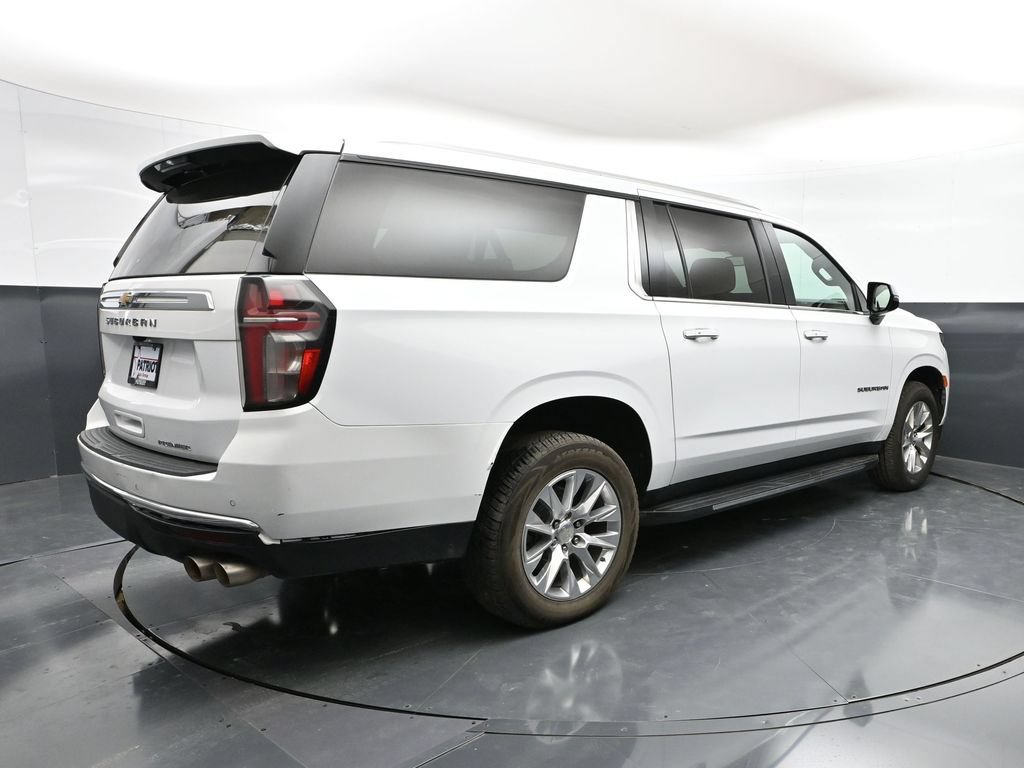Used 2023 Chevrolet Suburban Premier AWD/4WD image 39