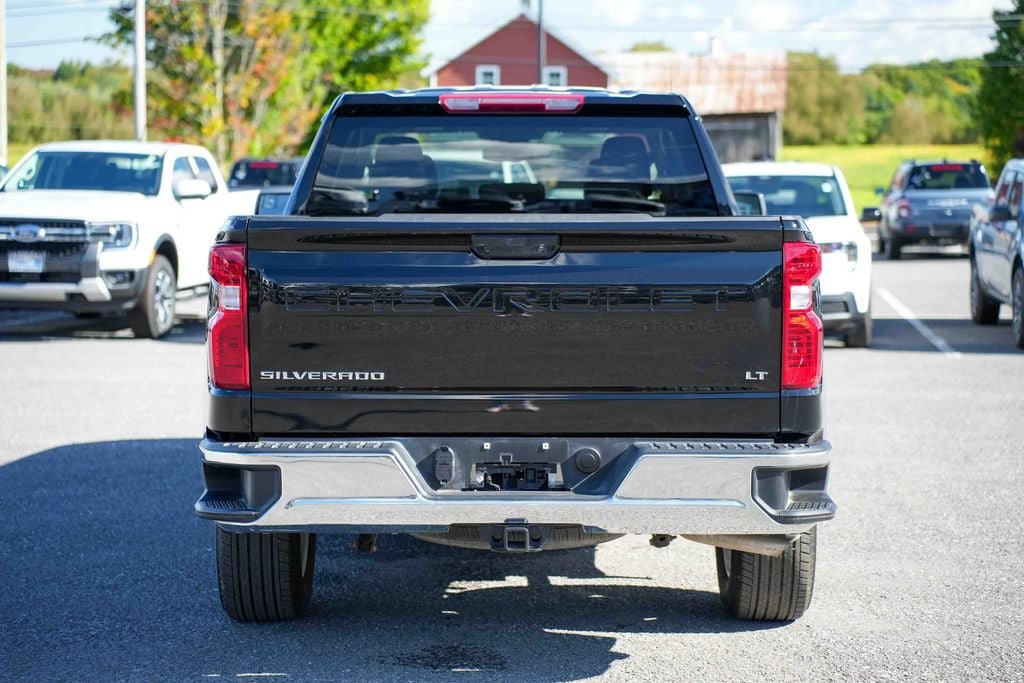 Used 2026 Chevrolet Silverado 1500 LT AWD/4WD image 6