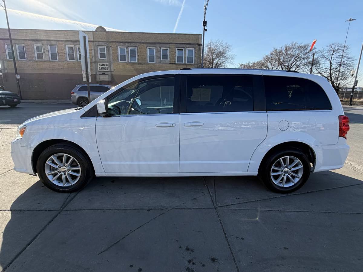 Used 2019 Dodge Grand Caravan SXT FWD image 8
