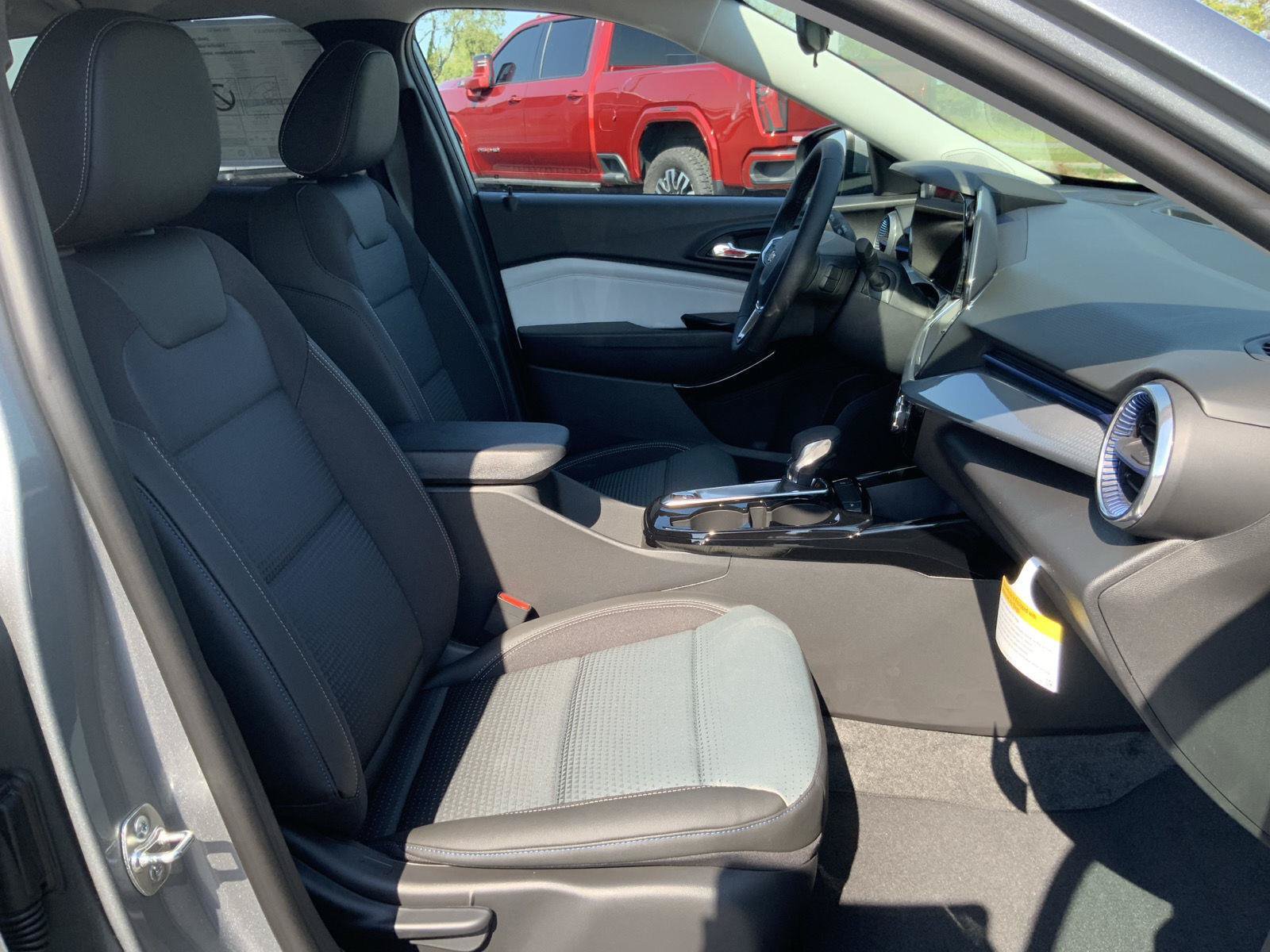 New 2026 Chevrolet Trax LT w/ Driver Confidence Package FWD image 48