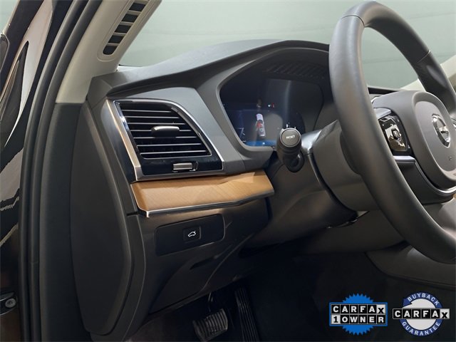 Used 2025 Volvo XC90 B6 Plus image 33