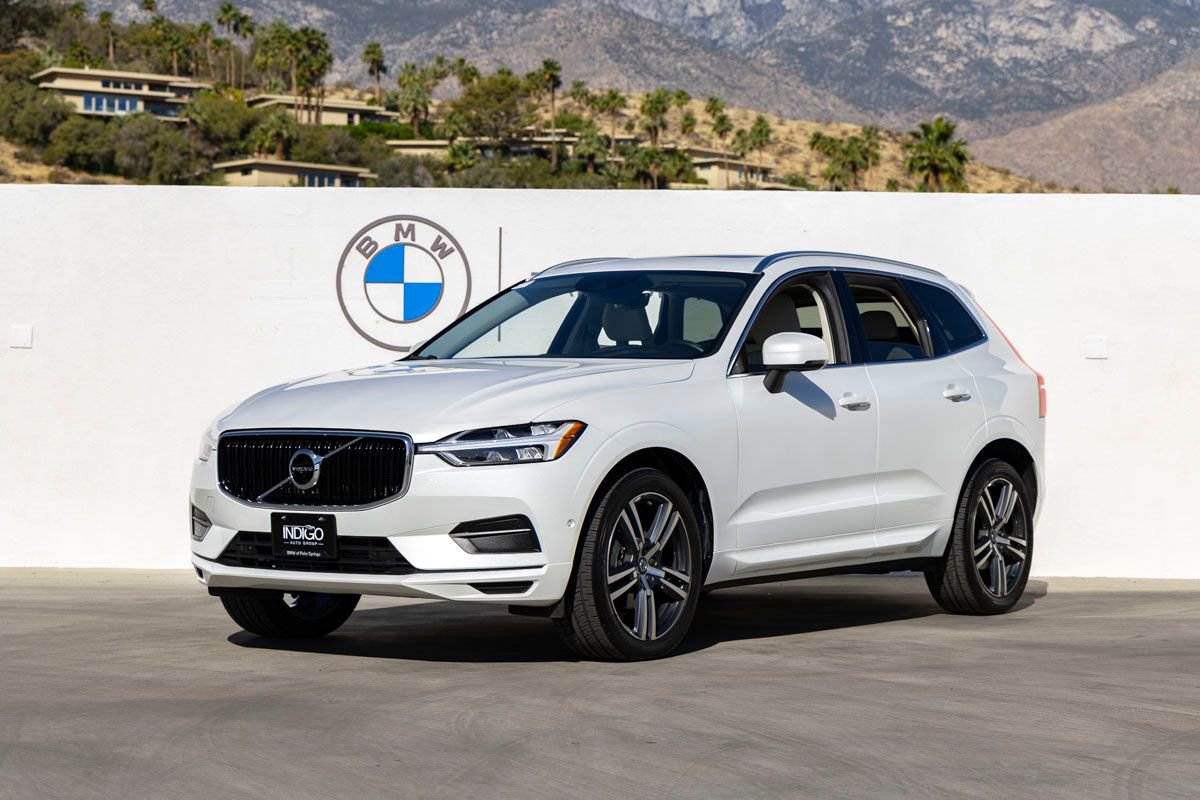 Used 2018 Volvo XC60 T5 Momentum w/ Vision Package