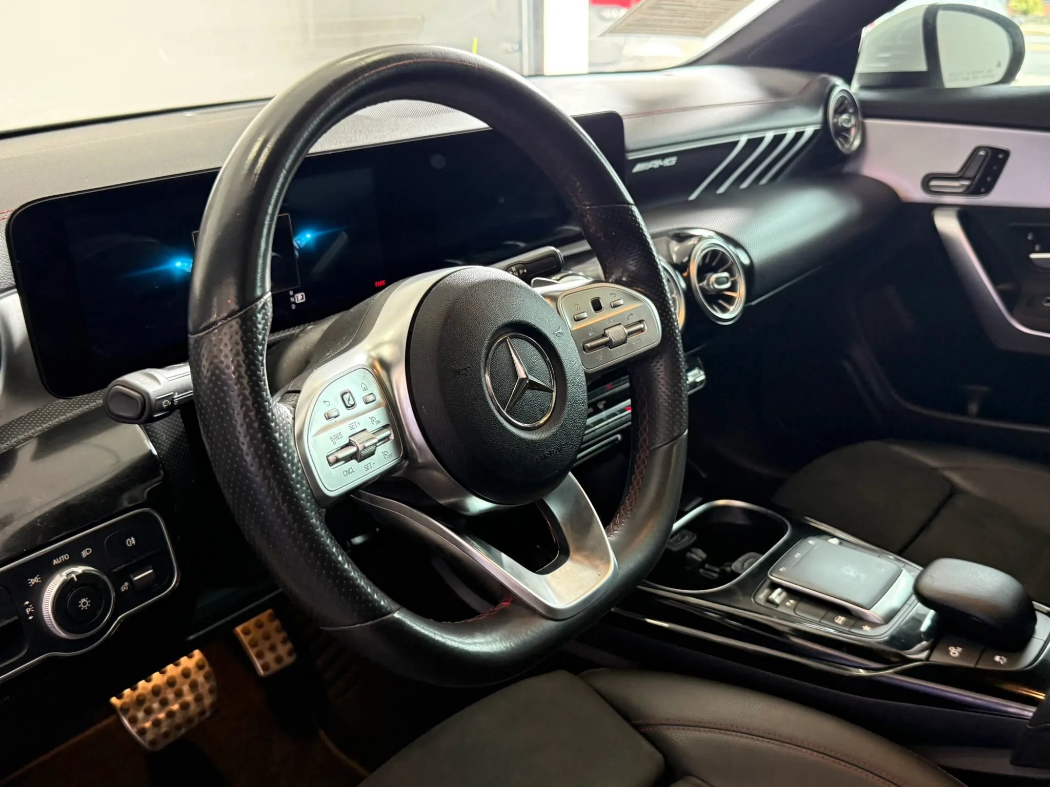 Used 2021 Mercedes-Benz CLA 35 AMG 4MATIC image 9