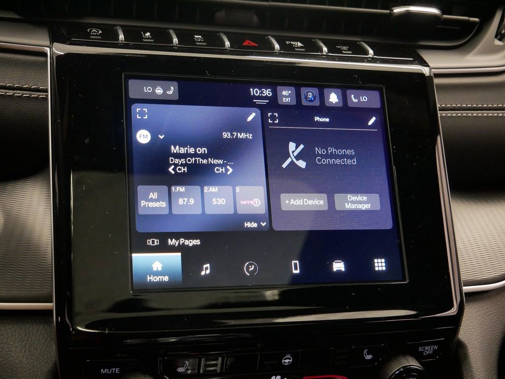 New 2025 Jeep Grand Cherokee Laredo w/ Luxury Tech Group I image 35