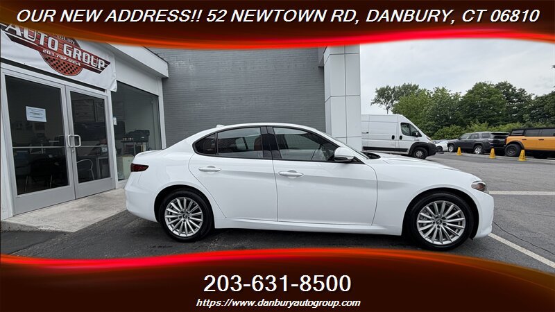Used 2022 Alfa Romeo Giulia Sprint AWD/4WD image 6