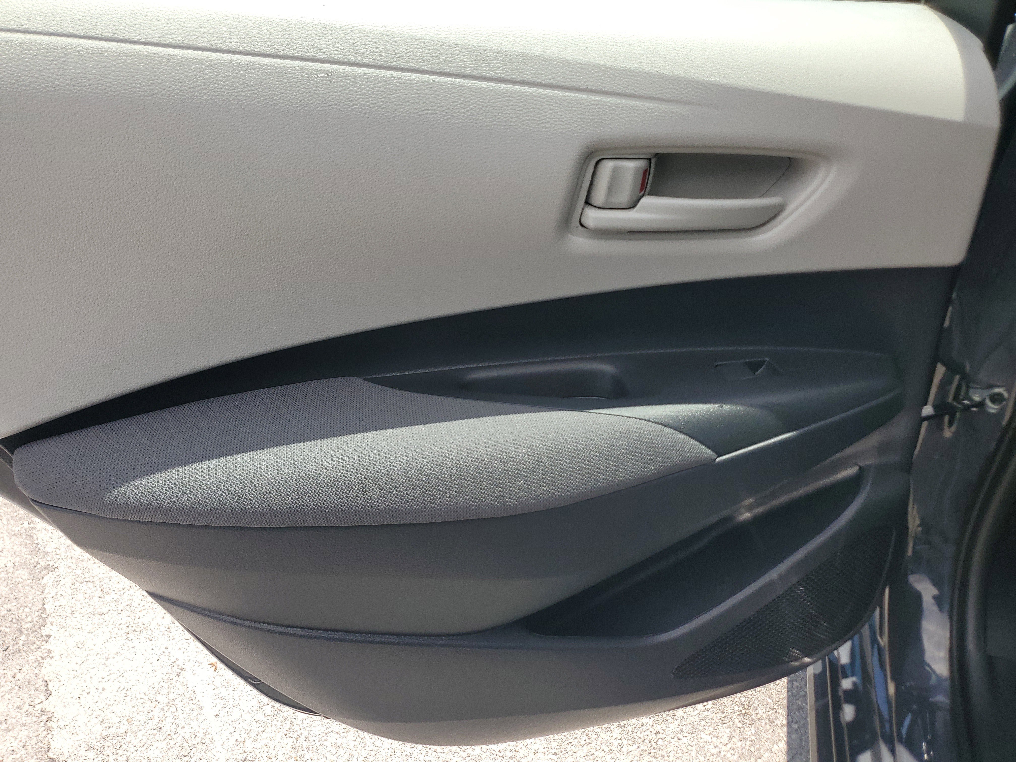 Used 2025 Toyota Corolla LE FWD image 25