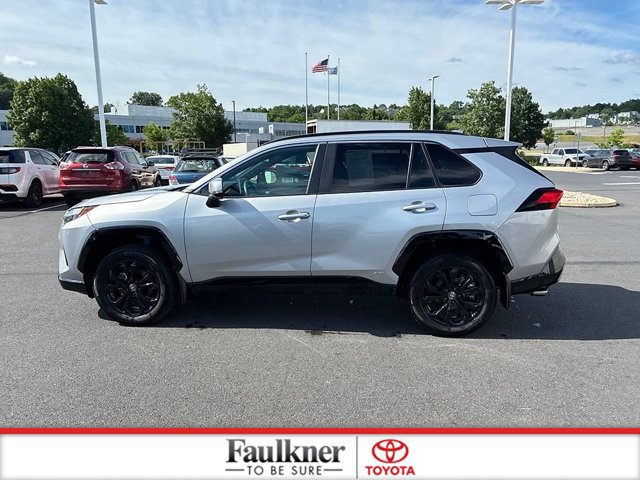 Certified 2024 Toyota RAV4 SE w/ Convenience Package AWD/4WD image 17