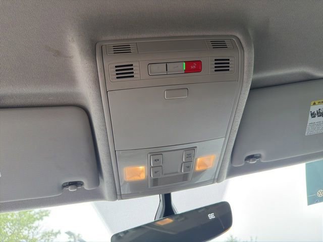 Used 2021 Volkswagen Tiguan SE FWD image 25