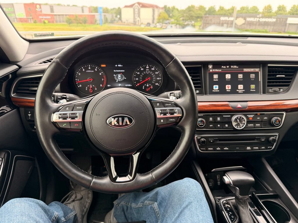 Used 2017 Kia Cadenza Technology FWD image 16