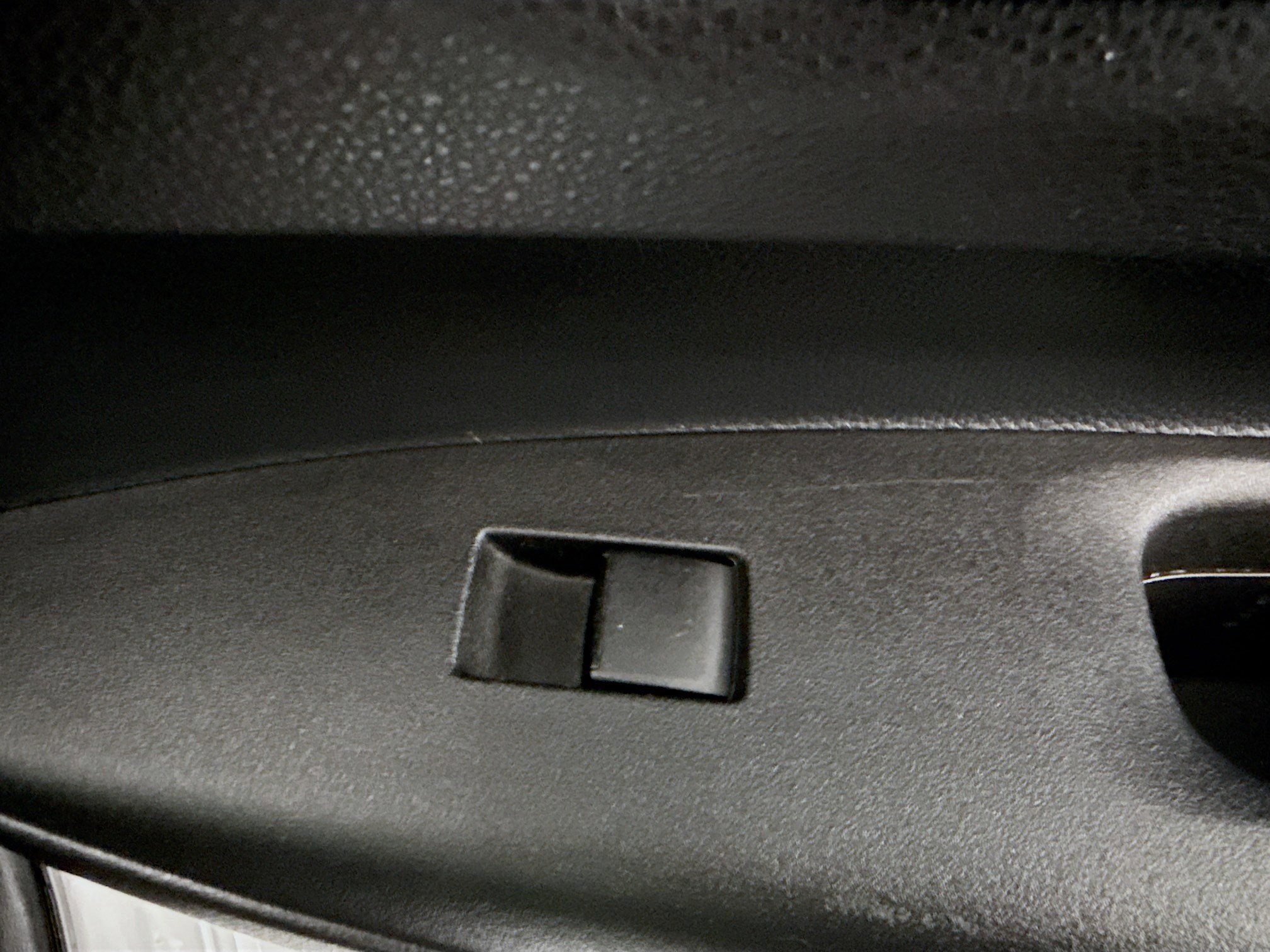 Used 2022 Toyota Corolla LE image 30