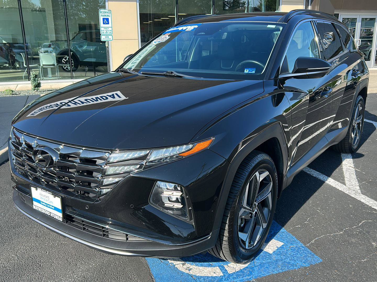 Used 2022 Hyundai Tucson Limited AWD/4WD image 2