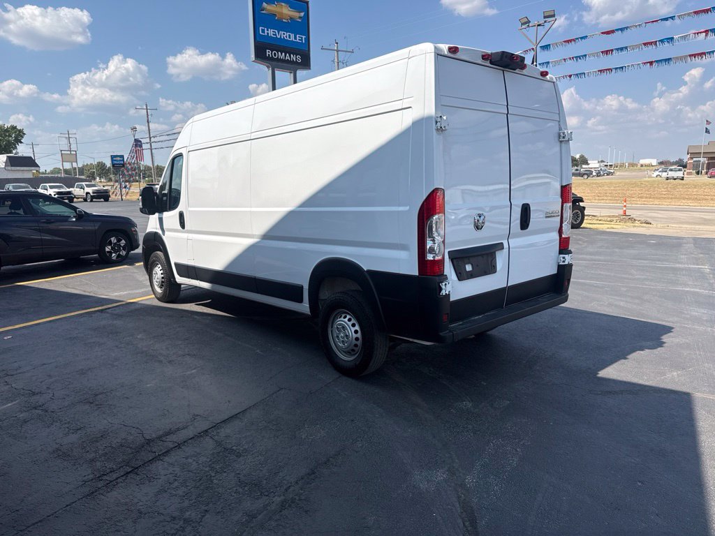 Used 2025 RAM ProMaster 2500 w/ Convenience Group FWD image 7