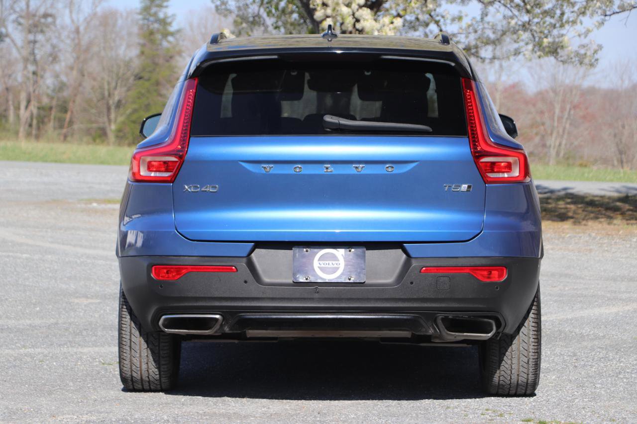 Used 2019 Volvo XC40 T5 R-Design image 4