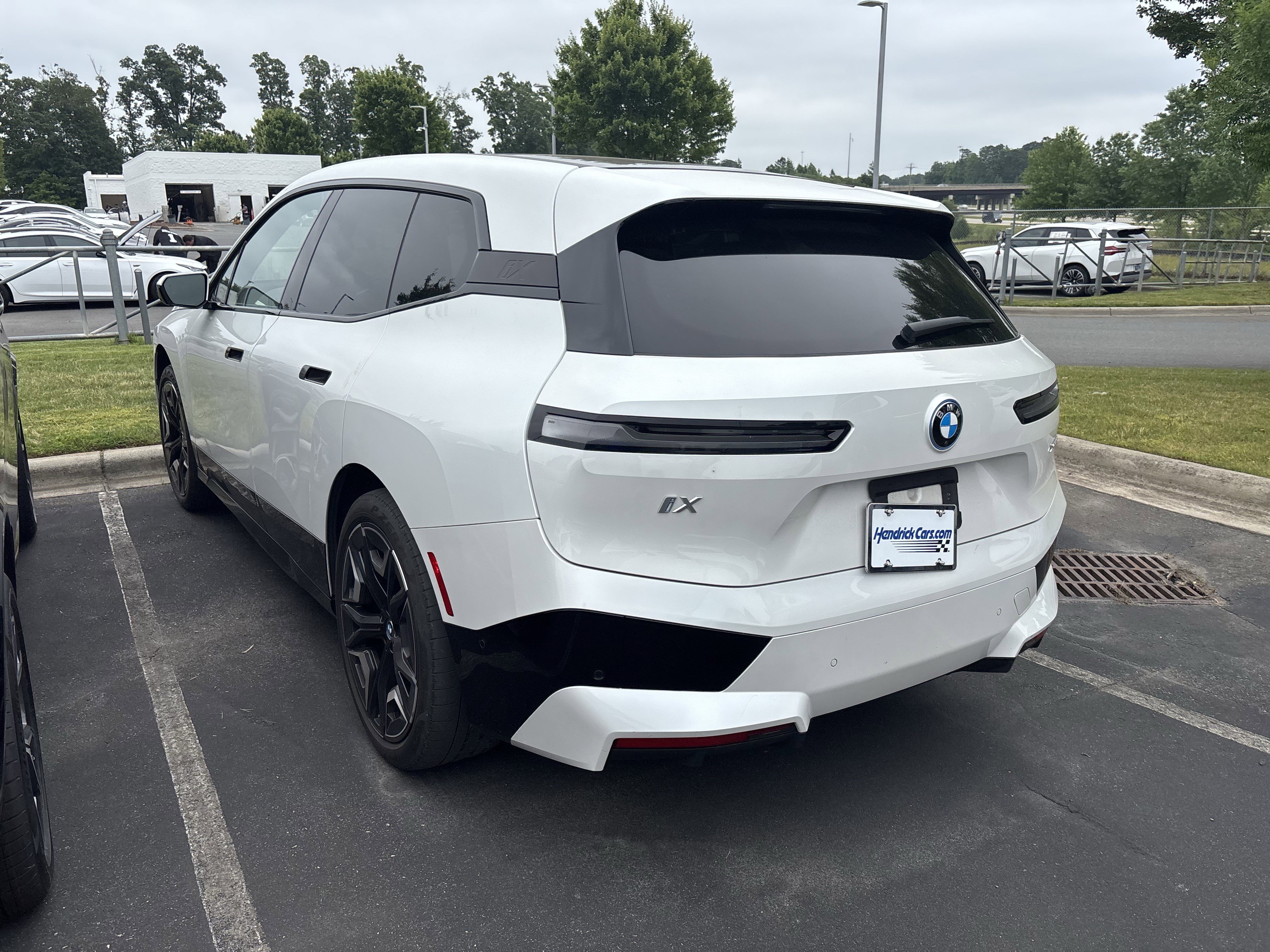Certified 2024 BMW iX xDrive50 w/ Premium Package AWD/4WD image 18