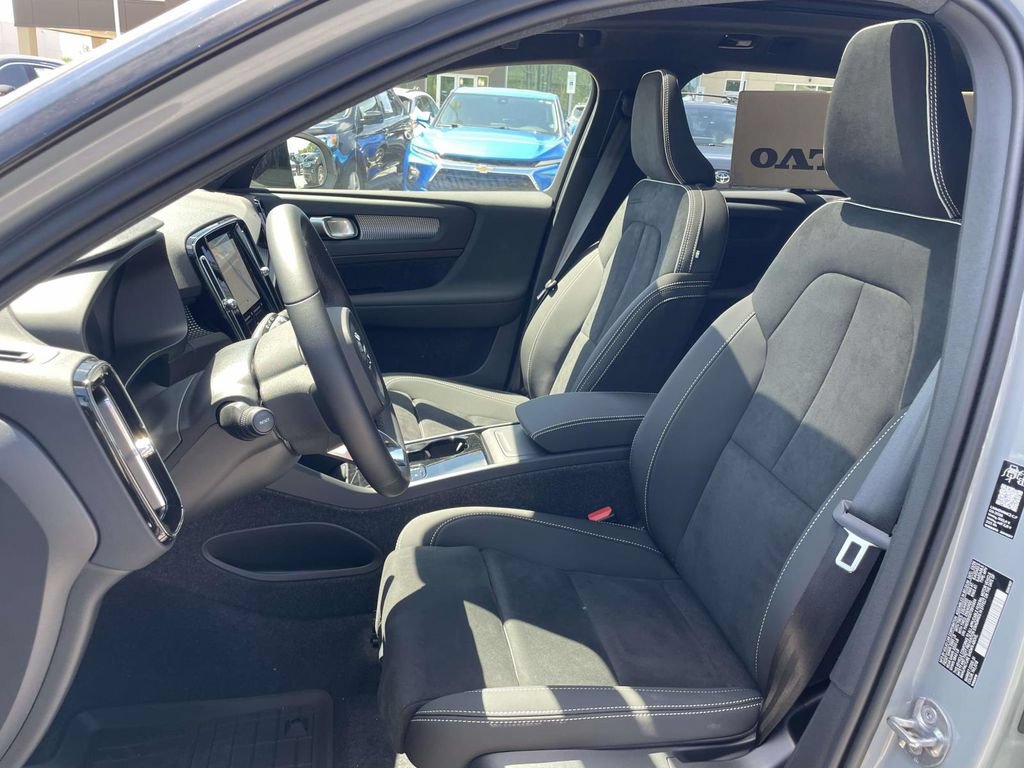 New 2026 Volvo EX40 Ultra AWD/4WD image 7