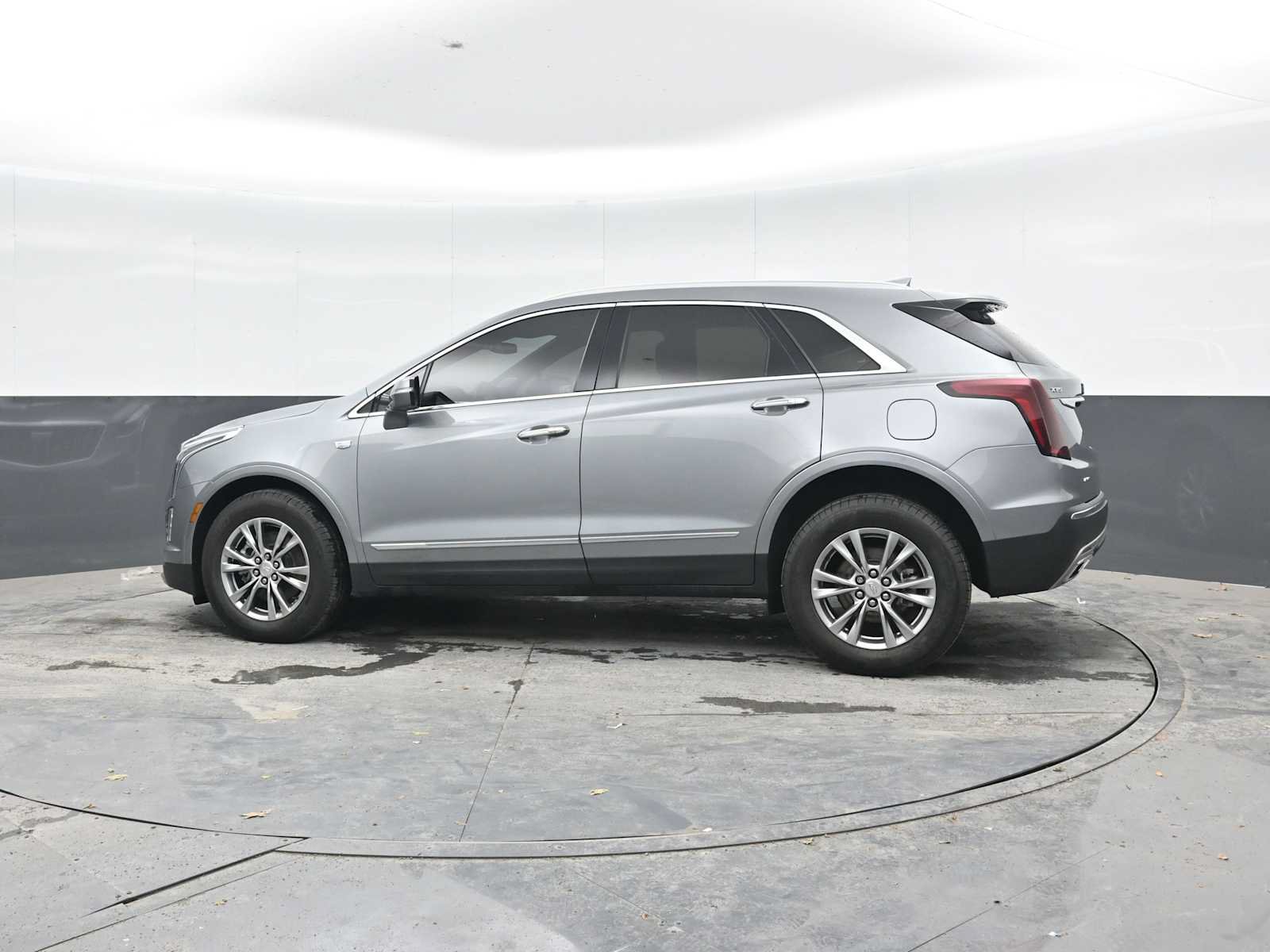Used 2023 Cadillac XT5 Premium Luxury AWD/4WD image 3