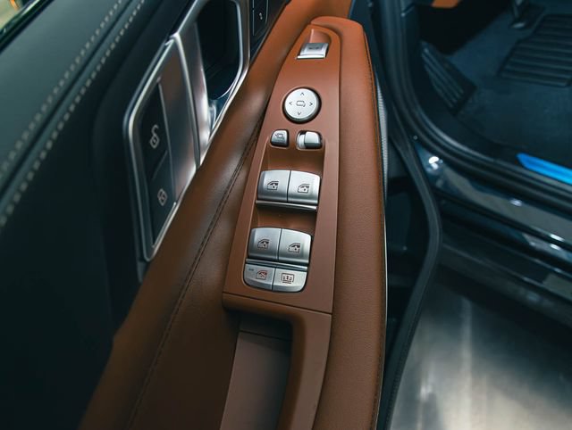 New 2026 BMW ALPINA XB7 AWD/4WD image 14