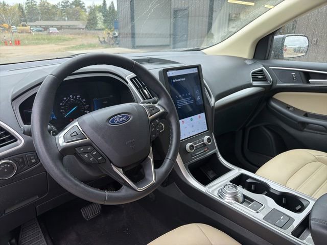 Used 2024 Ford Edge SEL w/ Convenience Package AWD/4WD image 10