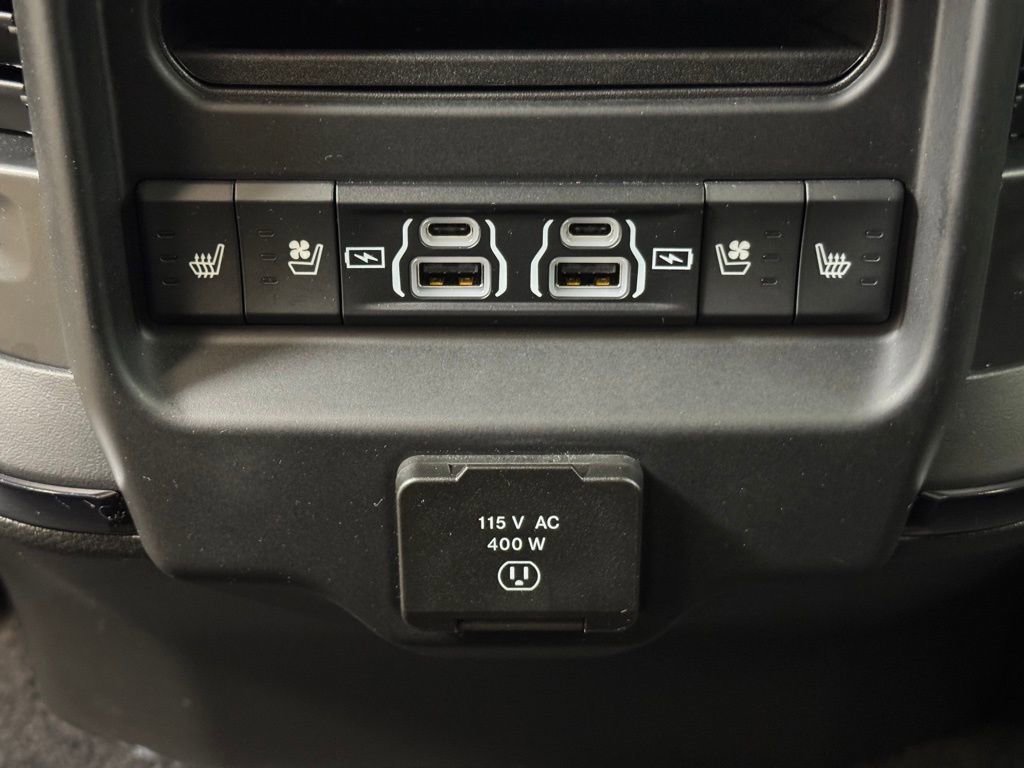 Used 2025 RAM 1500 Limited w/ Body Color Bumper Group image 20