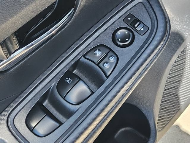 Used 2024 Nissan Versa SV FWD image 20