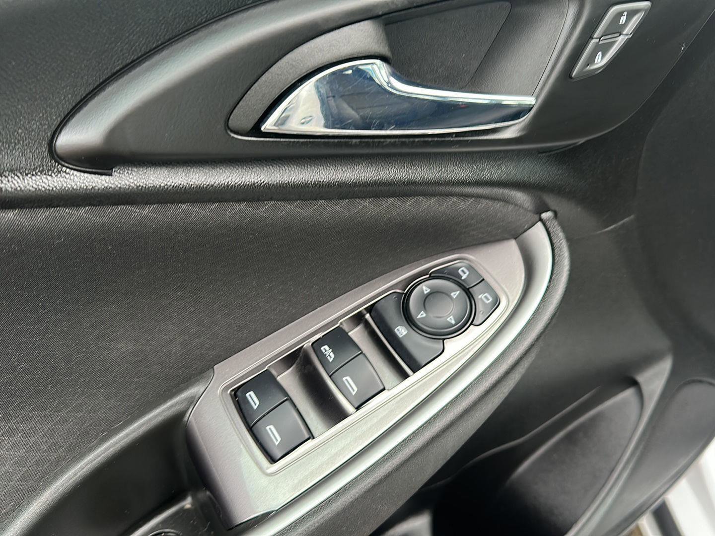 Used 2023 Chevrolet Malibu LT image 20