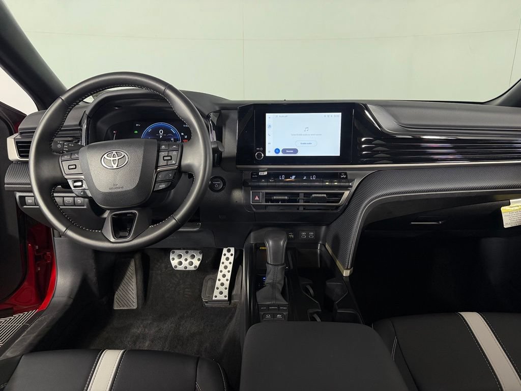 Used 2026 Toyota Camry SE FWD image 14