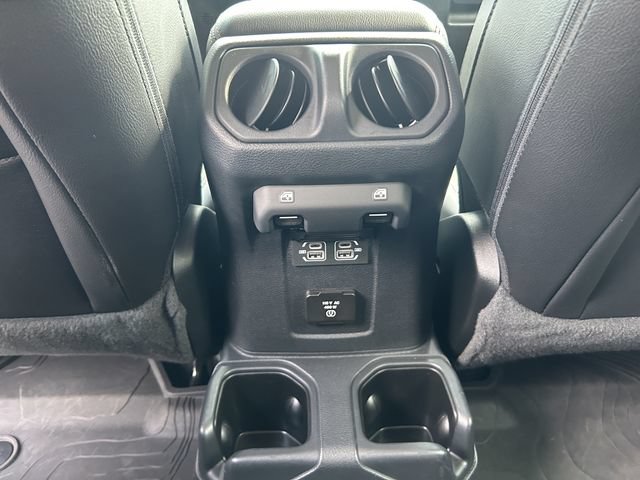 Used 2021 Jeep Gladiator Overland AWD/4WD image 20