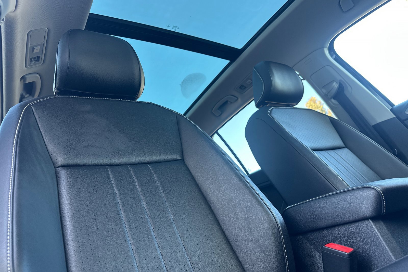 Used 2022 Volkswagen Tiguan SE image 19