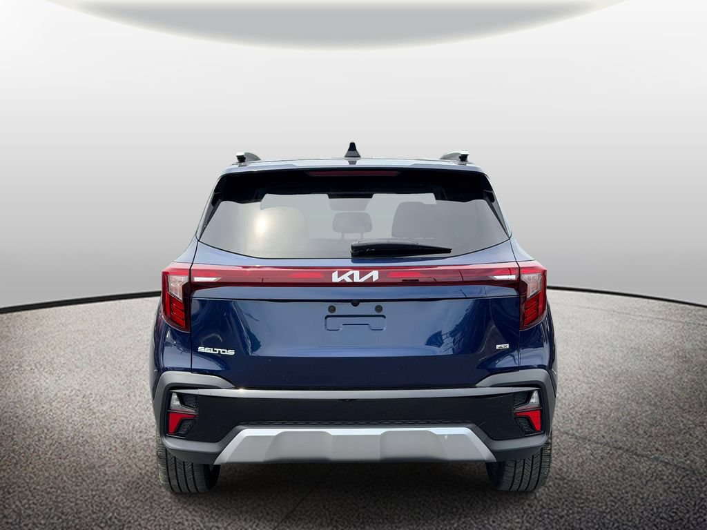 Used 2024 Kia Seltos SX w/ SX Sunroof Package AWD/4WD image 4