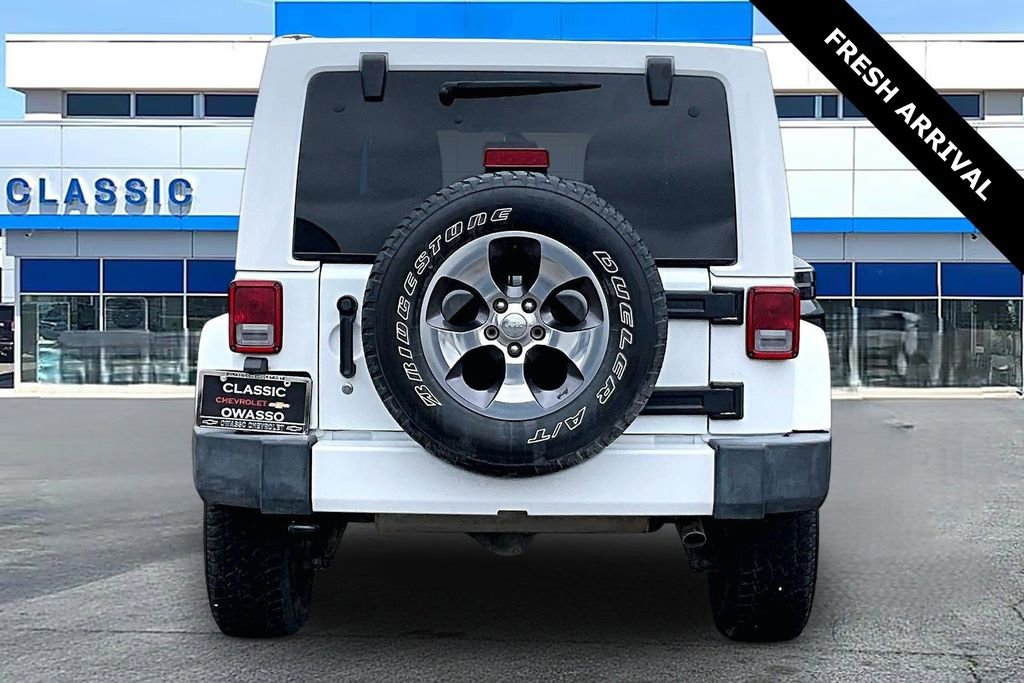 Used 2016 Jeep Wrangler Unlimited Sahara image 6