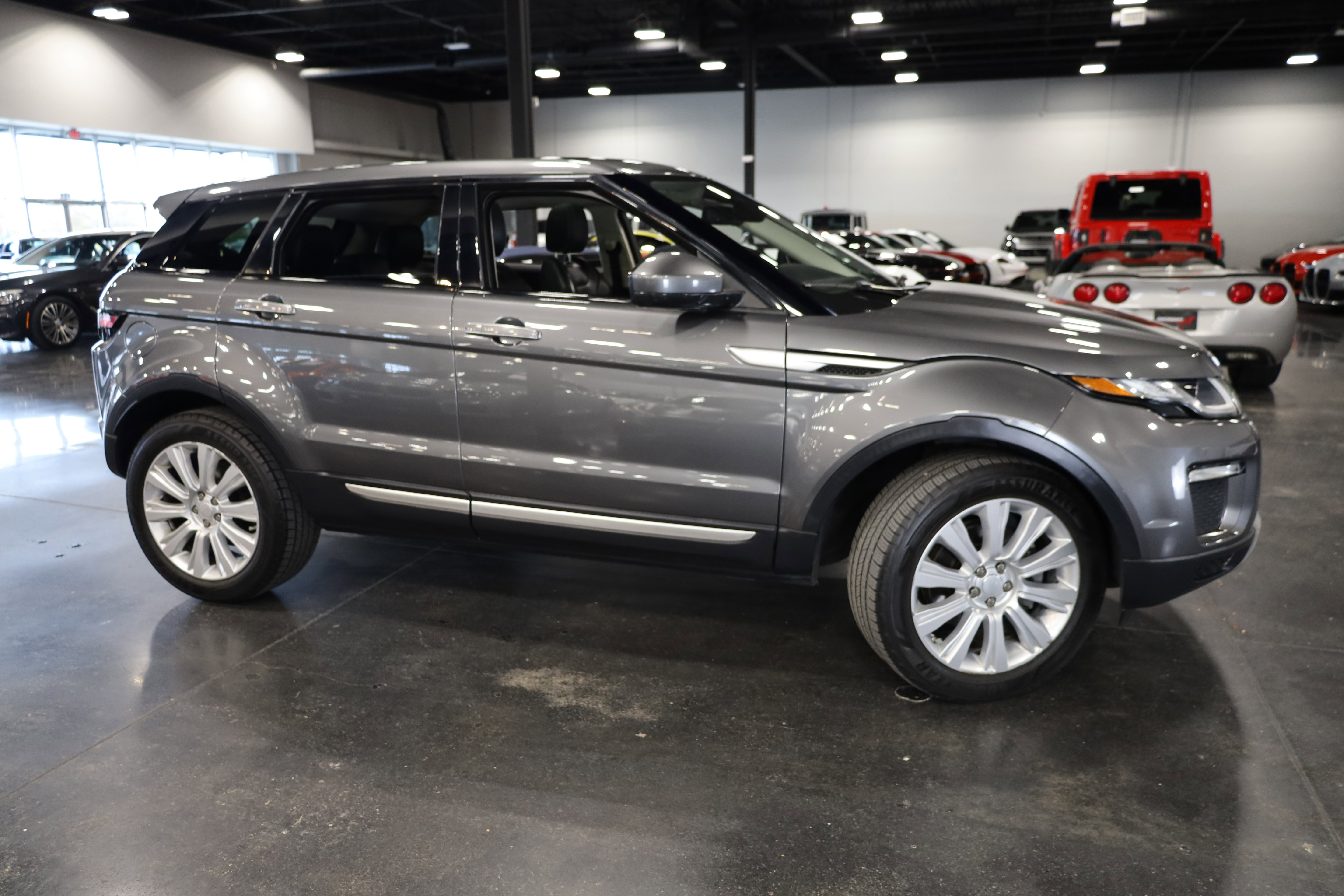 Used 2016 Land Rover Range Rover Evoque HSE image 8