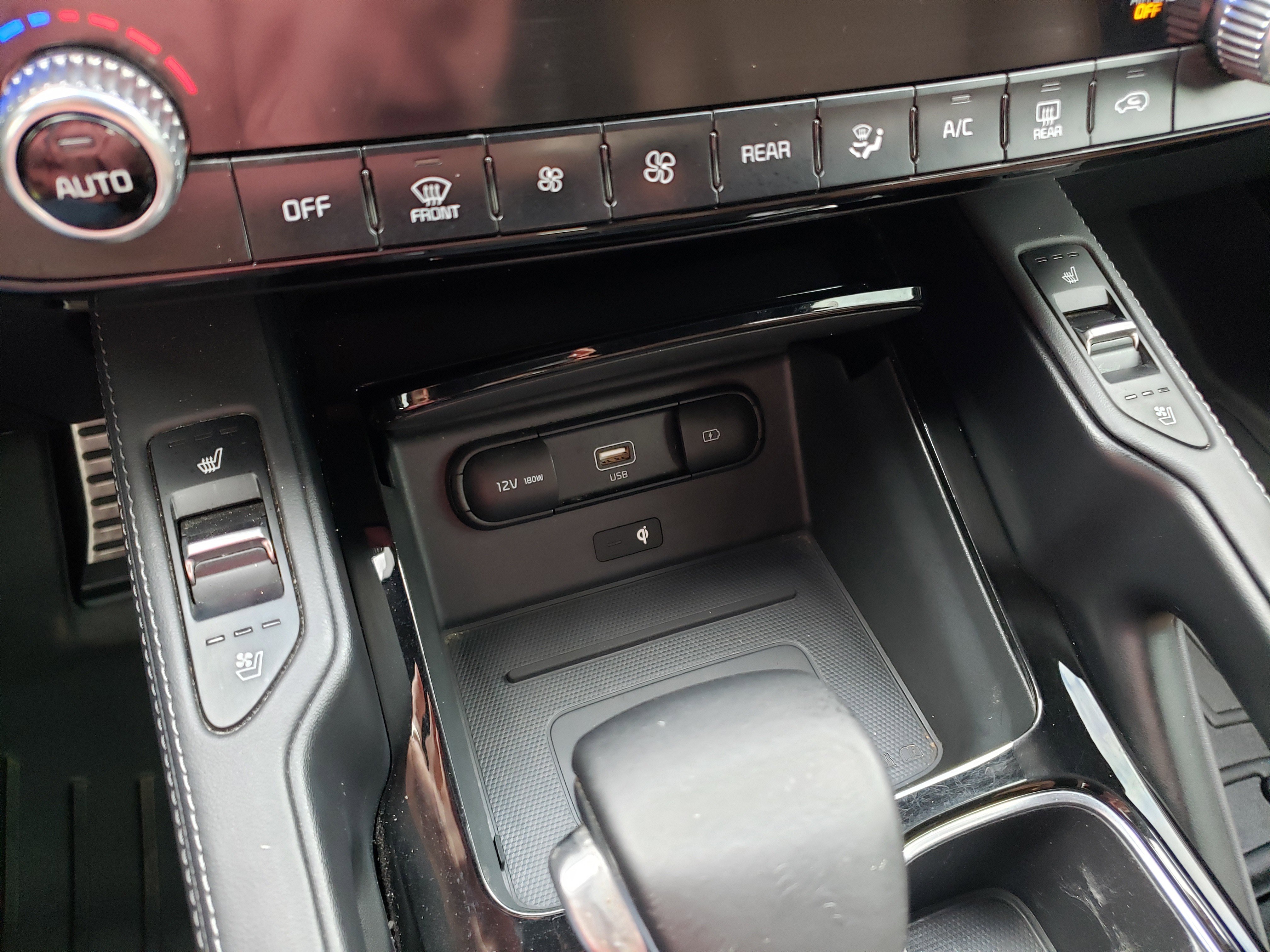 Used 2022 Kia Telluride SX w/ SX Prestige Package image 22