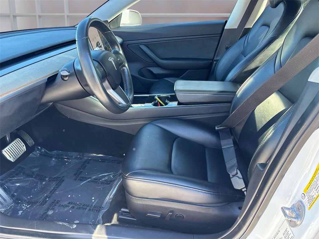 Used 2019 Tesla Model 3 Performance image 7