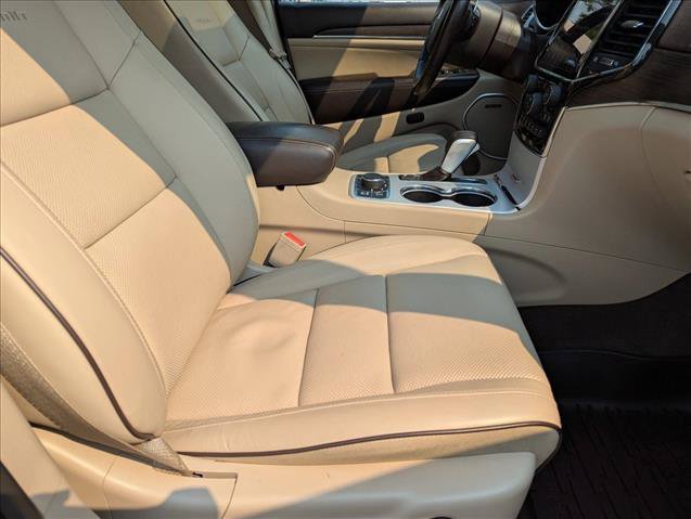 Used 2021 Jeep Grand Cherokee Summit w/ Platinum Series Group AWD/4WD image 22