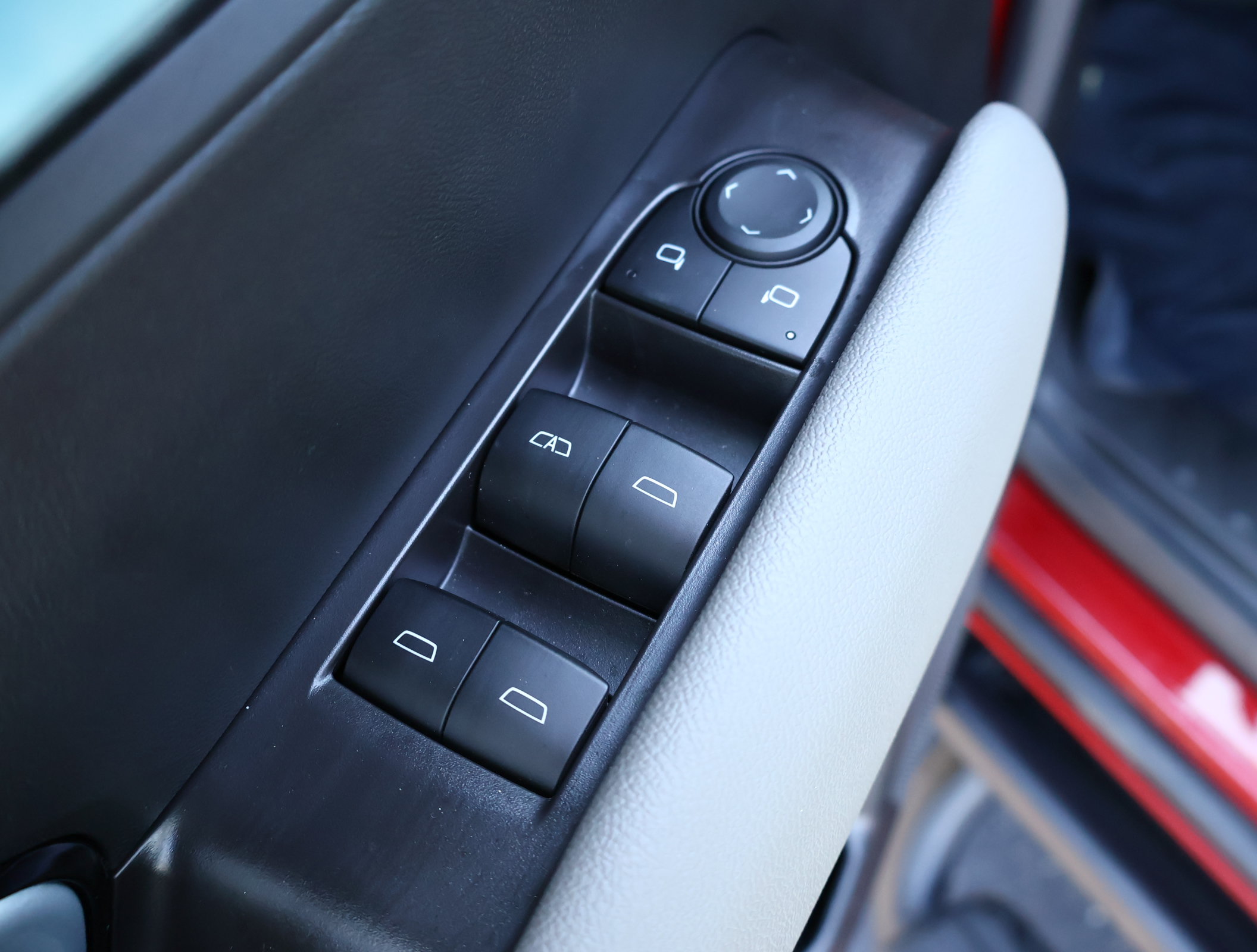 Used 2025 Chevrolet Colorado ZR2 AWD/4WD image 8