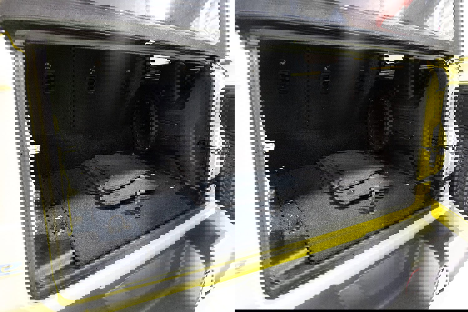 Used 2022 Jeep Wrangler Unlimited Sahara w/ Cold Weather Group image 29