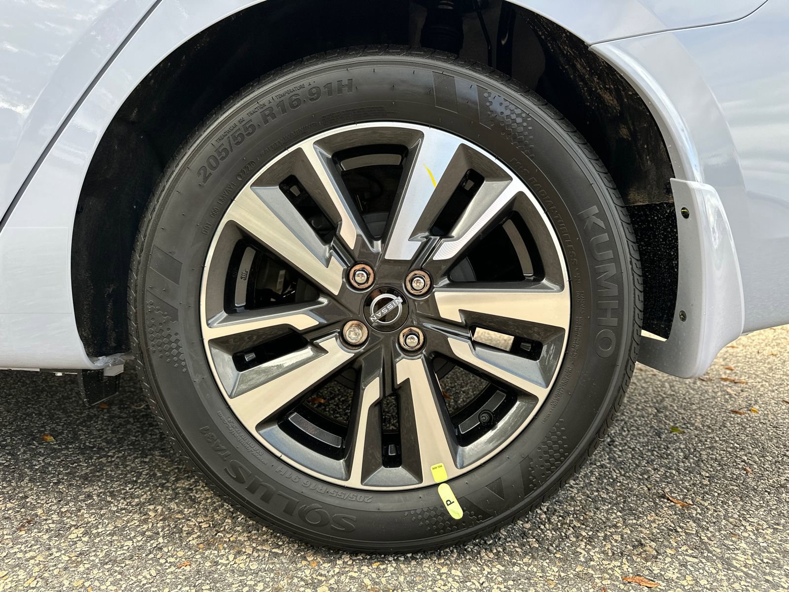 New 2025 Nissan Versa SV w/ Trunk Package image 19