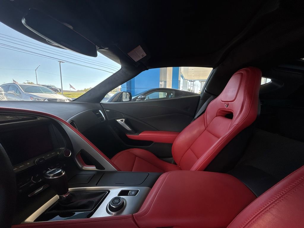 Used 2015 Chevrolet Corvette Z06 w/ 3LZ Preferred Equipment Group image 11