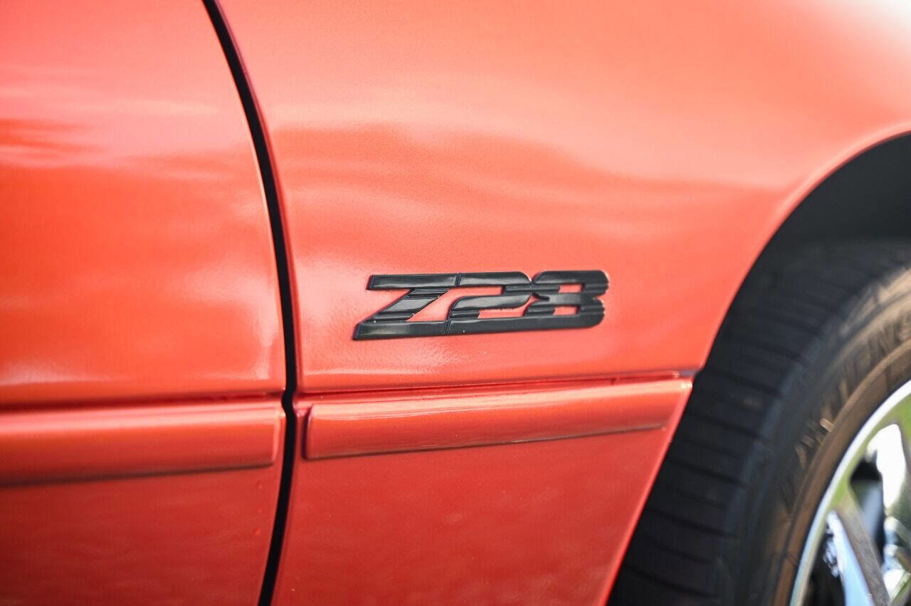 Used 2001 Chevrolet Camaro Z28 w/ Preferred Equipment Group 2 RWD image 34