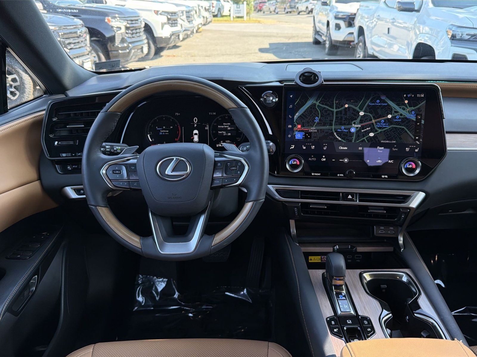 Used 2025 Lexus RX 350 Premium w/ Accessory Package AWD/4WD image 16