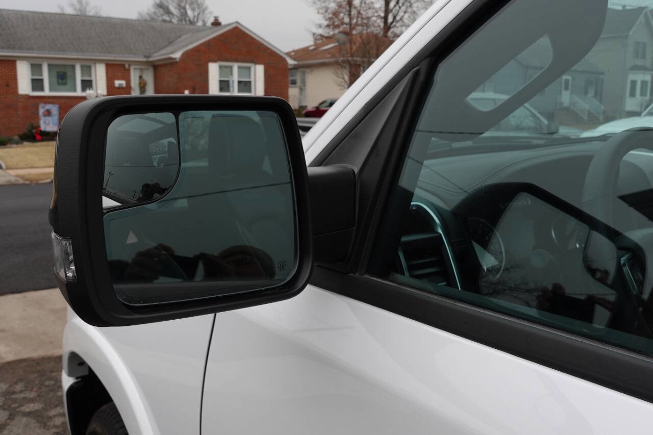Used 2025 RAM 1500 Laramie w/ Sport Appearance Package AWD/4WD image 16