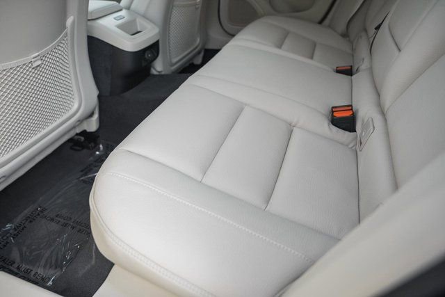 New 2026 Volvo V60 B5 Cross Country Plus w/ Protection Package Premier image 29