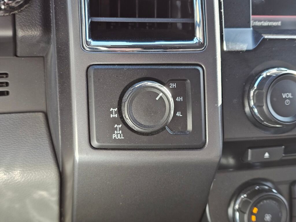 Used 2015 Ford F150 XLT w/ Equipment Group 302A Luxury image 23