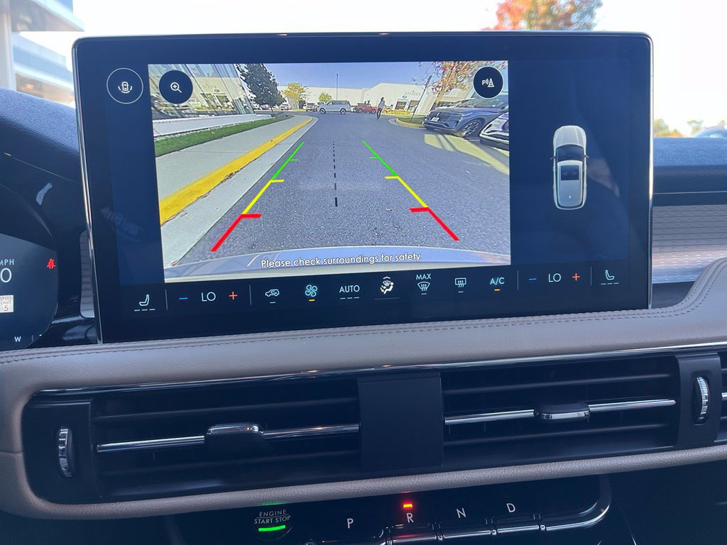 Used 2025 Lincoln Corsair AWD image 33